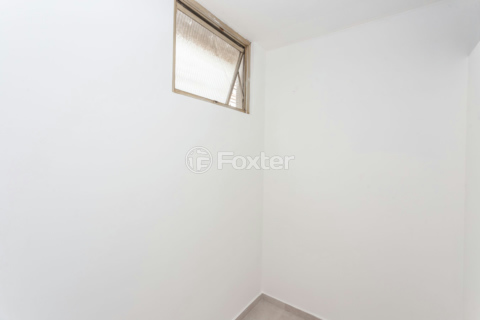 Image 44 - 834390