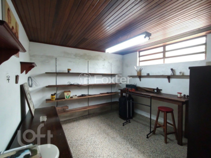 Image 22 - 834885