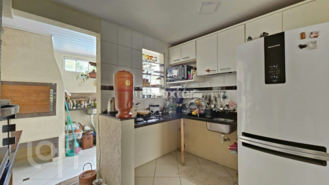 Image 23 - 835024