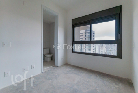 Image 31 - 835457