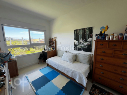Image 21 - 837028