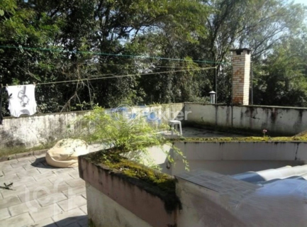 Image 20 - 837259