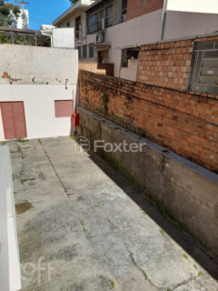 Image 9 - 837542