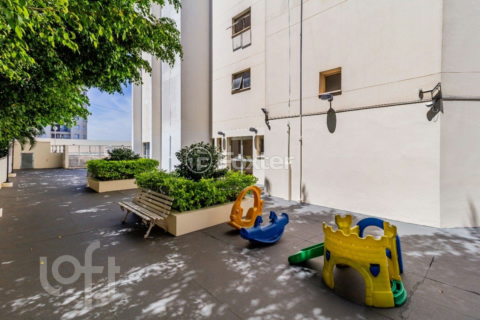 Image 31 - 837698