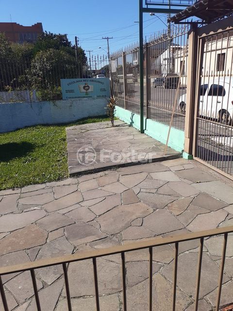 Image 29 - 838151