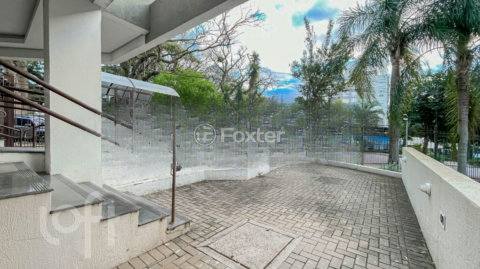 Image 21 - 838707