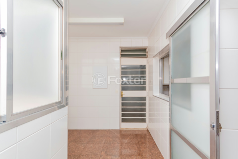 Image 31 - 838937