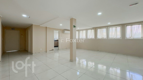 Image 20 - 838956