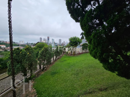 Image 8 - 839291