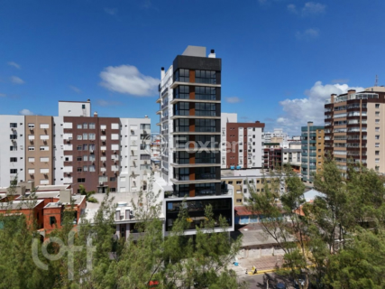 Image 27 - 840049