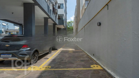 Image 32 - 840097