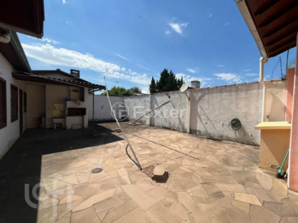 Image 21 - 840650