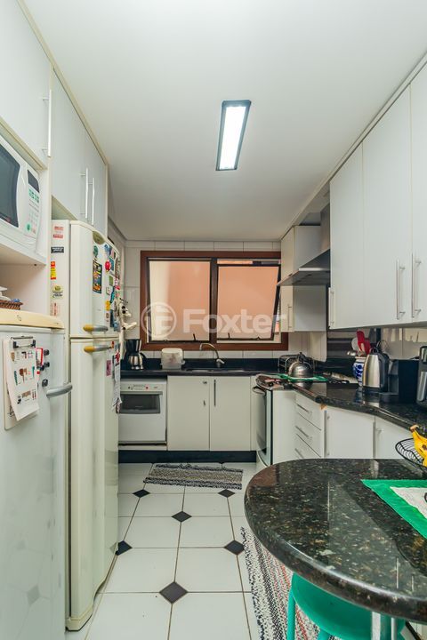 Image 39 - 841208
