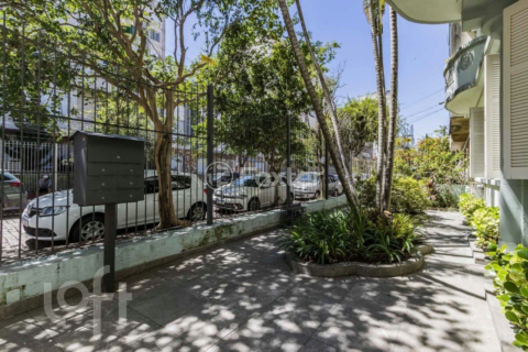 Image 31 - 841776