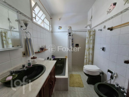 Image 37 - 842287