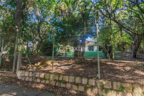 Image 42 - 845413