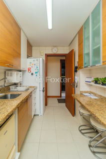 Image 33 - 847145
