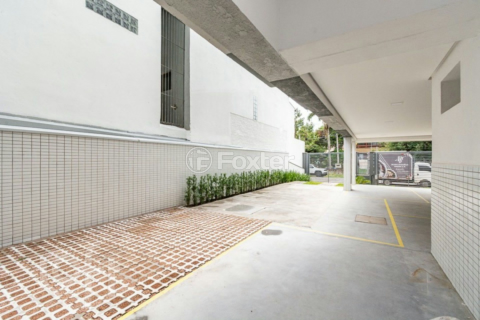 Image 21 - 847185