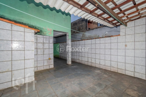 Image 30 - 847402