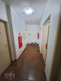 Image 32 - 847476