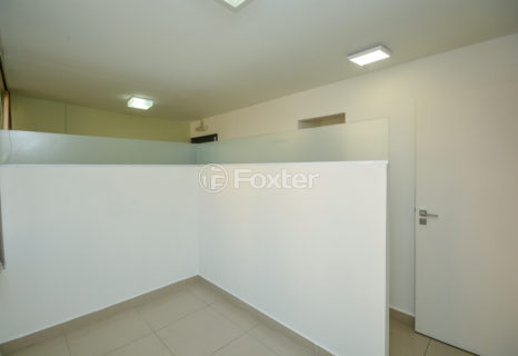 Image 4 - 847774