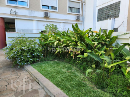 Image 30 - 847803