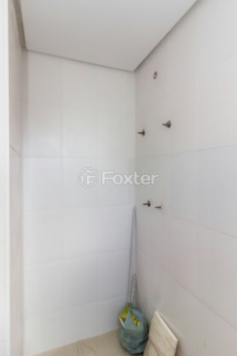 Image 22 - 847840