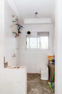 Image 33 - 847840