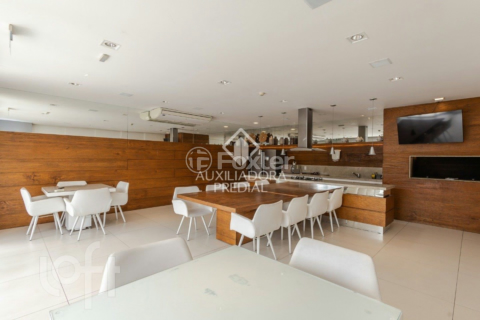 Image 44 - 847858