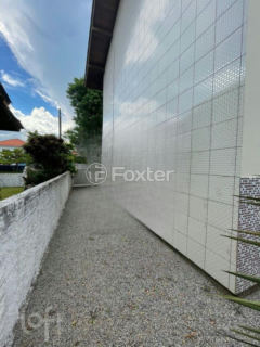 Image 30 - 847888