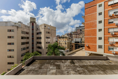 Image 24 - 848674