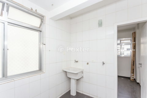 Image 32 - 848824