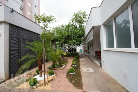 Image 36 - 848960