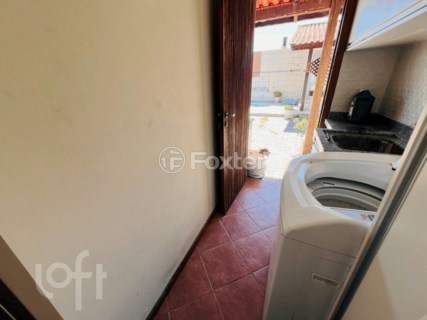 Image 32 - 849643