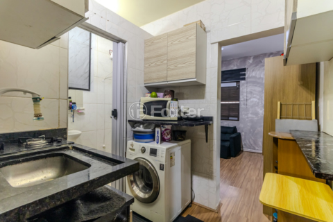 Image 4 - 849759