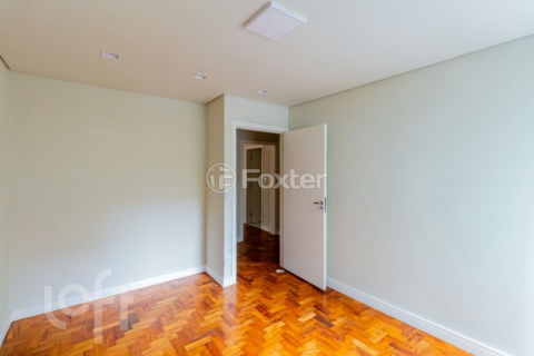 Image 31 - 849805