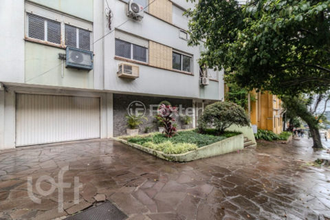 Image 31 - 851046