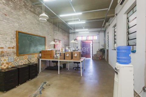 Image 3 - 851157