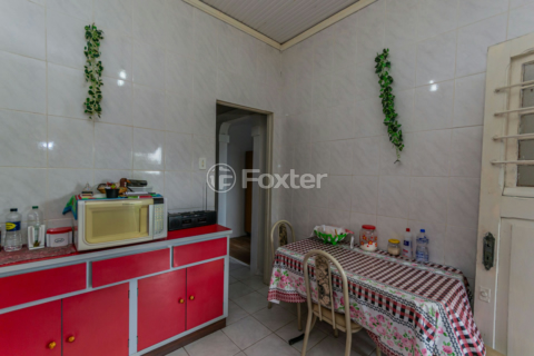 Image 27 - 851328
