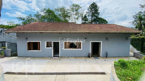 Image 34 - 852026