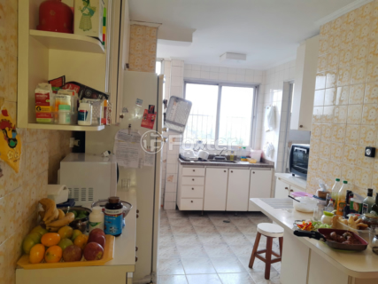 Image 20 - 852954
