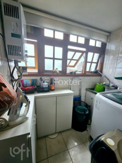 Image 21 - 853779
