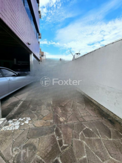Image 35 - 853779
