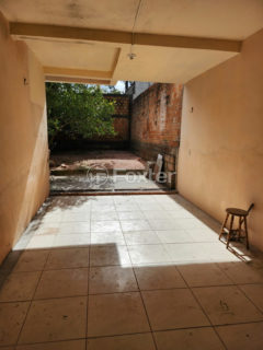 Image 22 - 853995