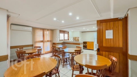 Image 35 - 854686