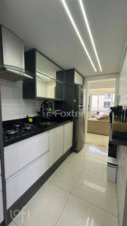 Image 7 - 855013