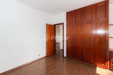 Image 32 - 855195