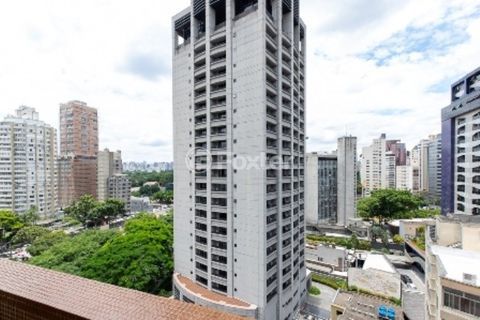 Image 33 - 855225