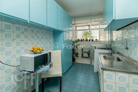 Image 21 - 855880