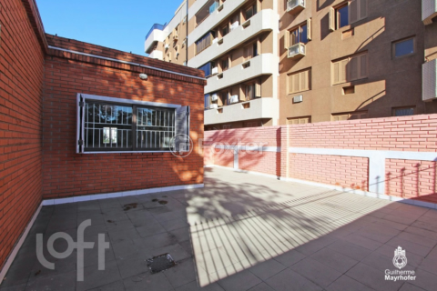 Image 29 - 856003